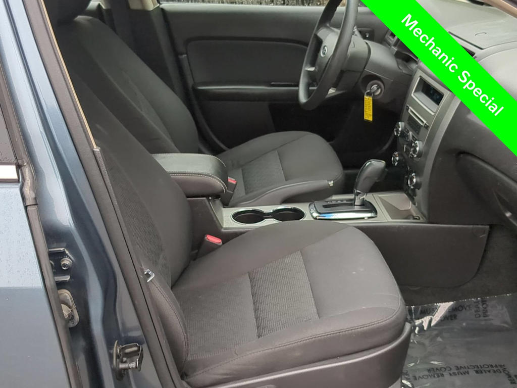 Thumbnail: 2011 Ford Fusion - 27