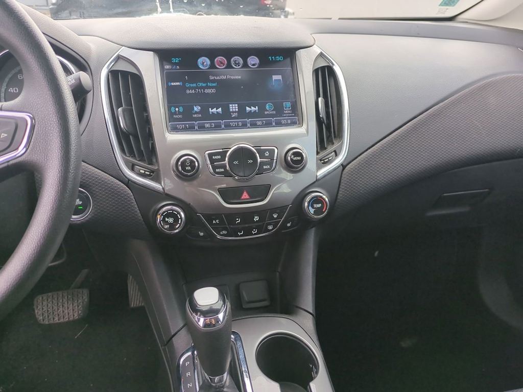 2017 Chevrolet Cruze LT 14
