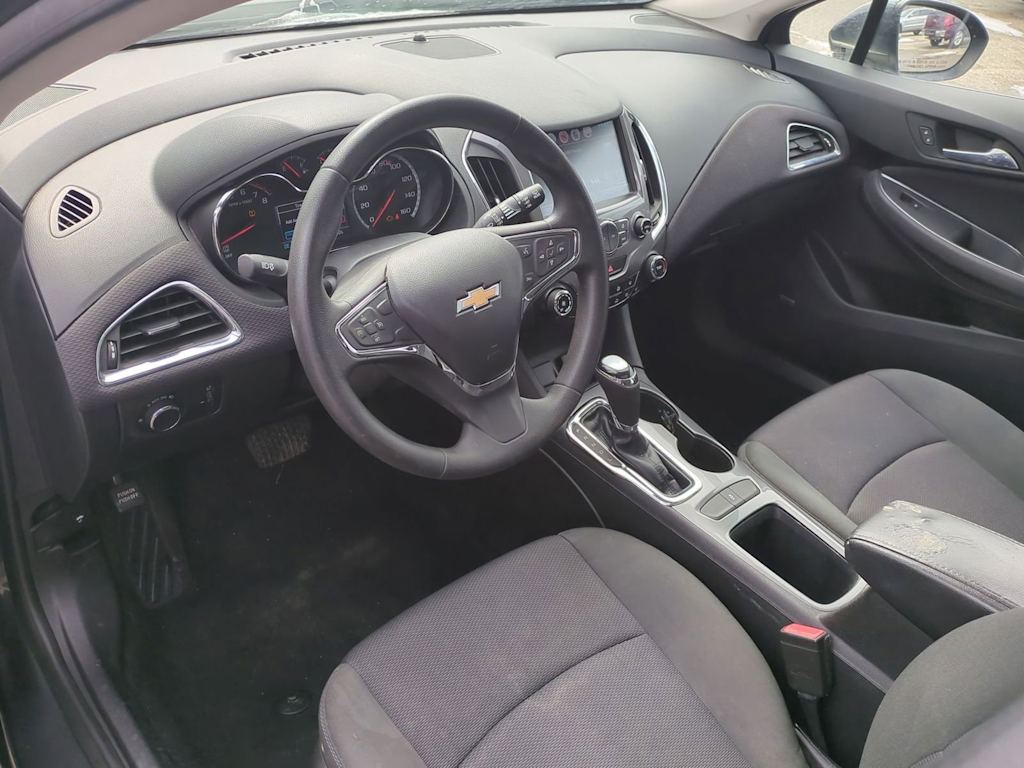 2017 Chevrolet Cruze LT 2