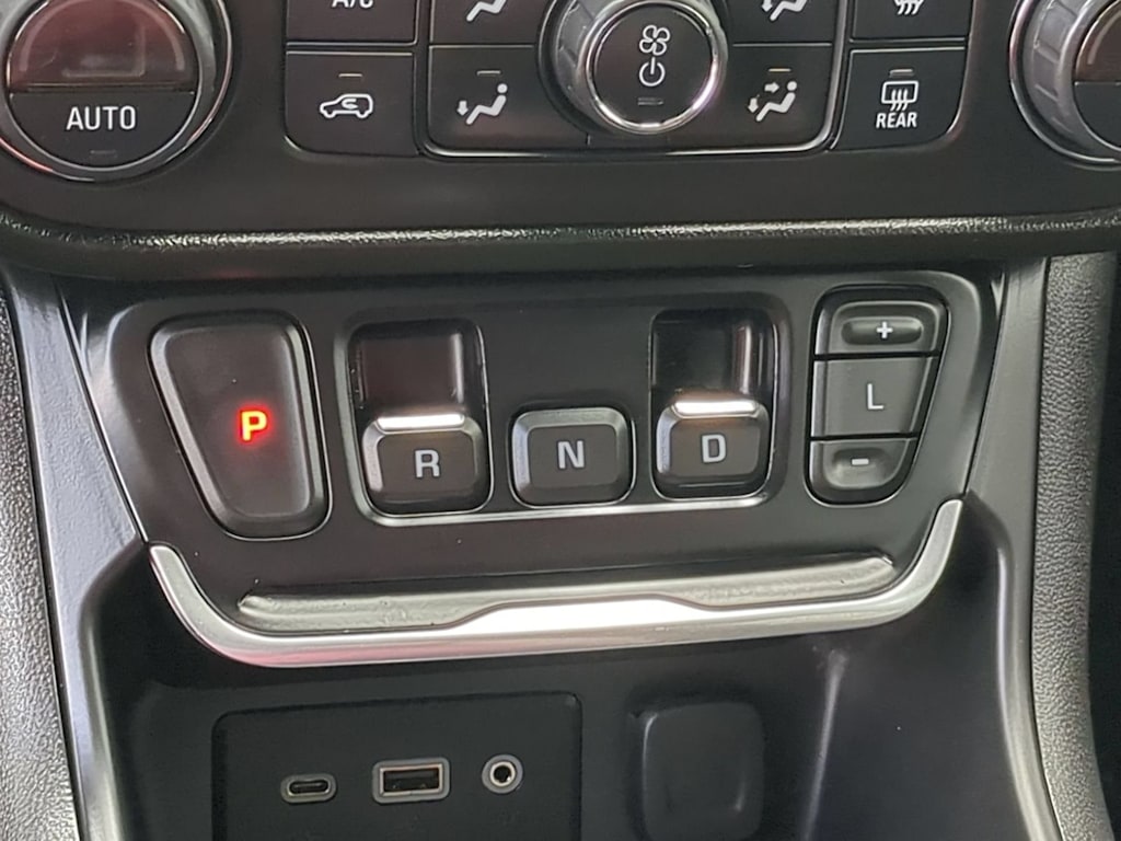 Thumbnail: 2019 GMC Terrain - 32