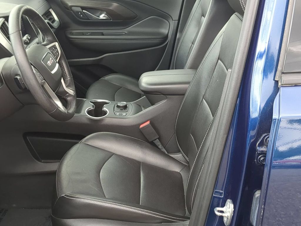 Thumbnail: 2022 GMC Terrain - 10