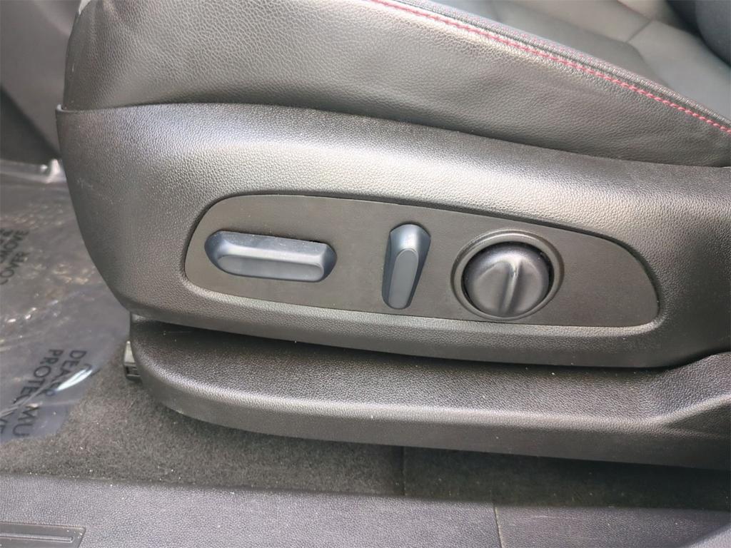 Thumbnail: 2022 Chevrolet Equinox - 26