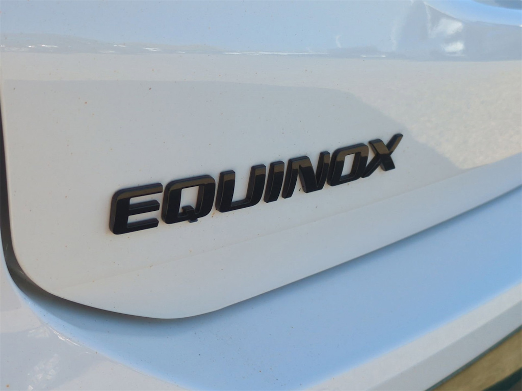 Thumbnail: 2022 Chevrolet Equinox - 25