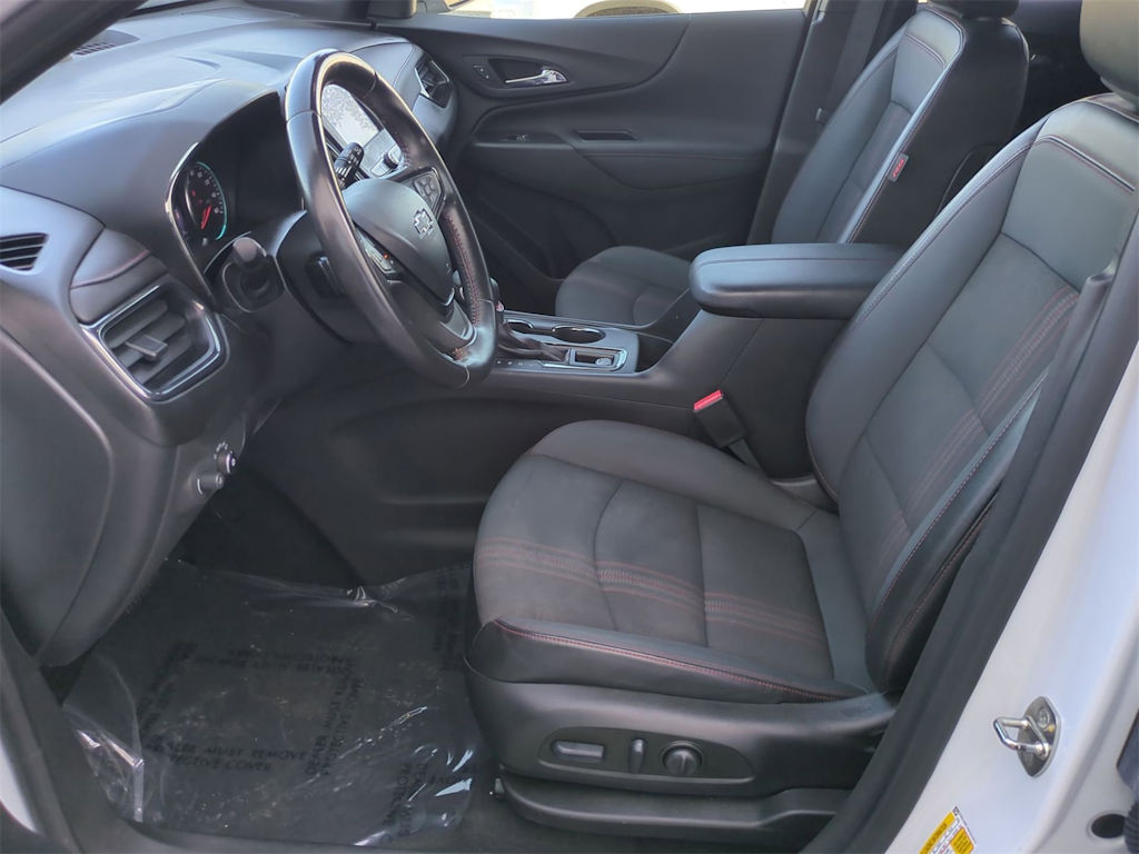 Thumbnail: 2022 Chevrolet Equinox - 10