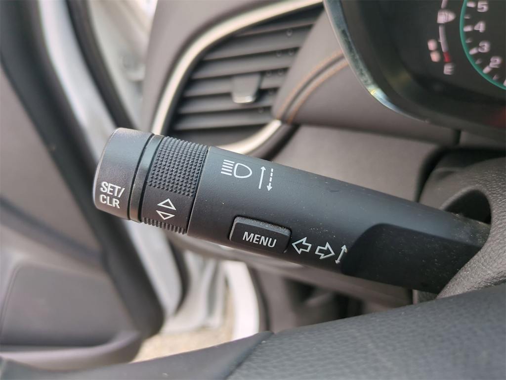 Thumbnail: 2019 Chevrolet Trax - 32