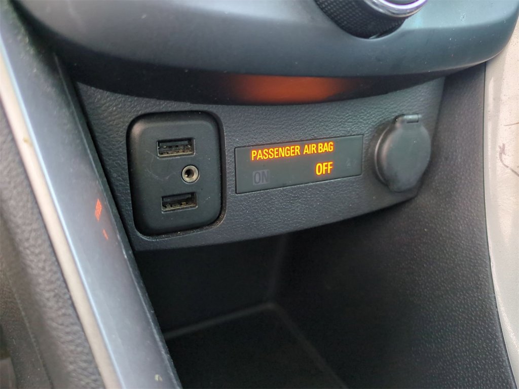 Thumbnail: 2019 Chevrolet Trax - 35