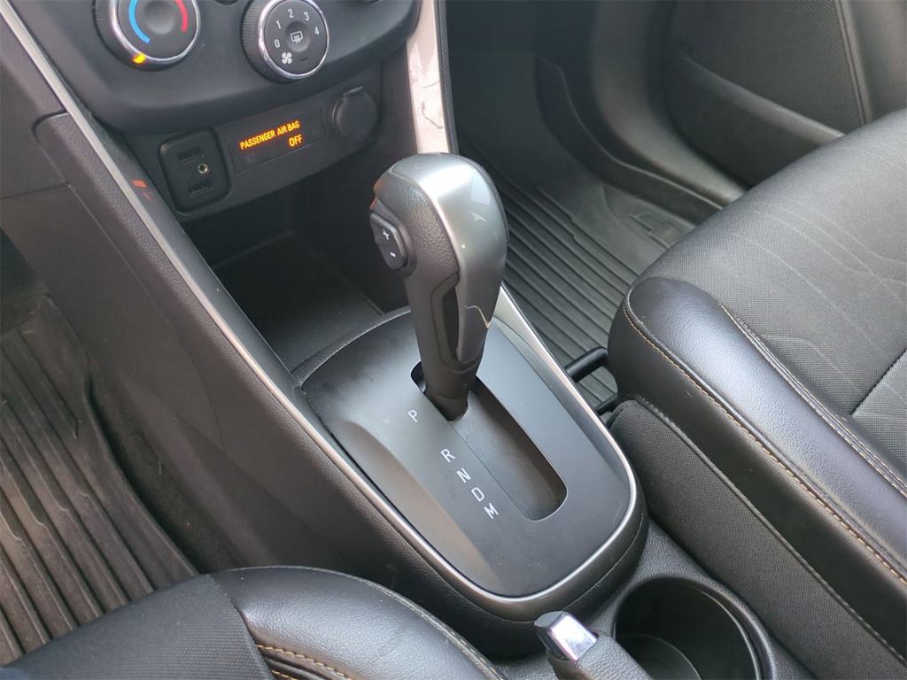 Thumbnail: 2019 Chevrolet Trax - 15