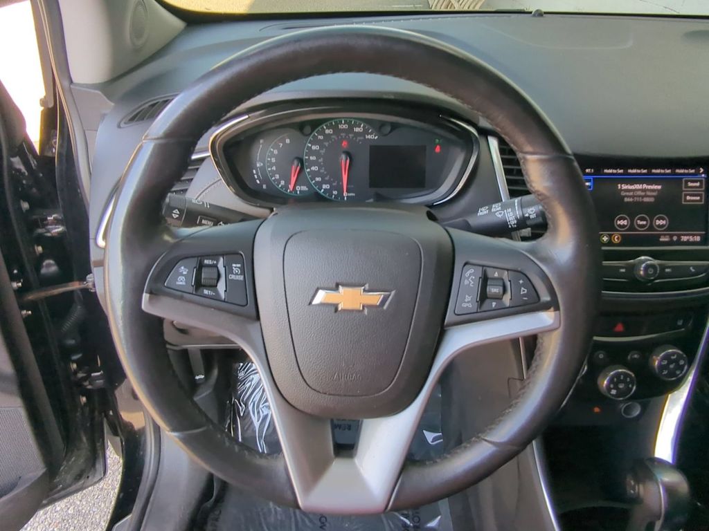 Thumbnail: 2020 Chevrolet Trax - 13