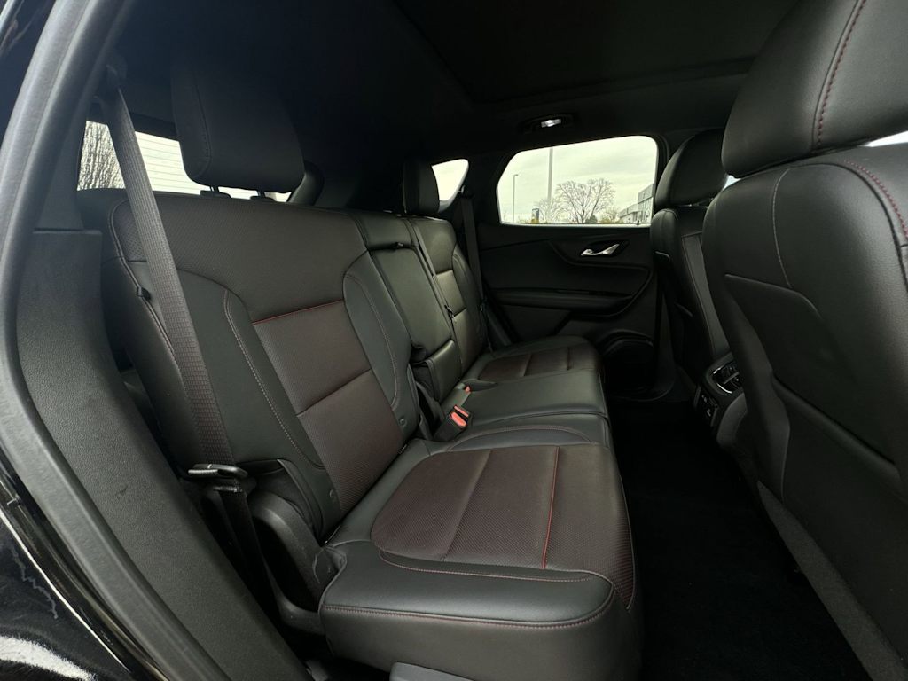 Thumbnail: 2020 Chevrolet Blazer - 30