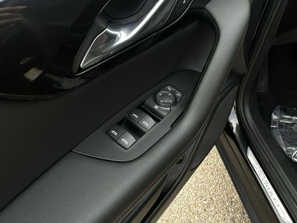 Thumbnail: 2020 Chevrolet Blazer - 27