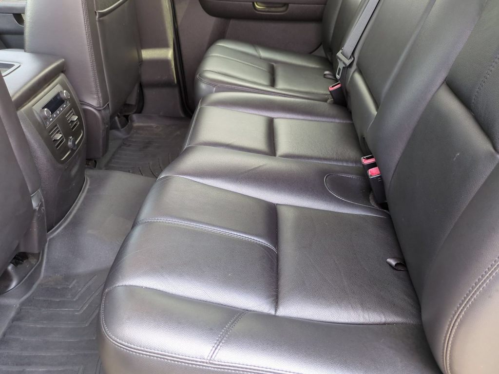 Thumbnail: 2012 Chevrolet Avalanche 1500 - 27