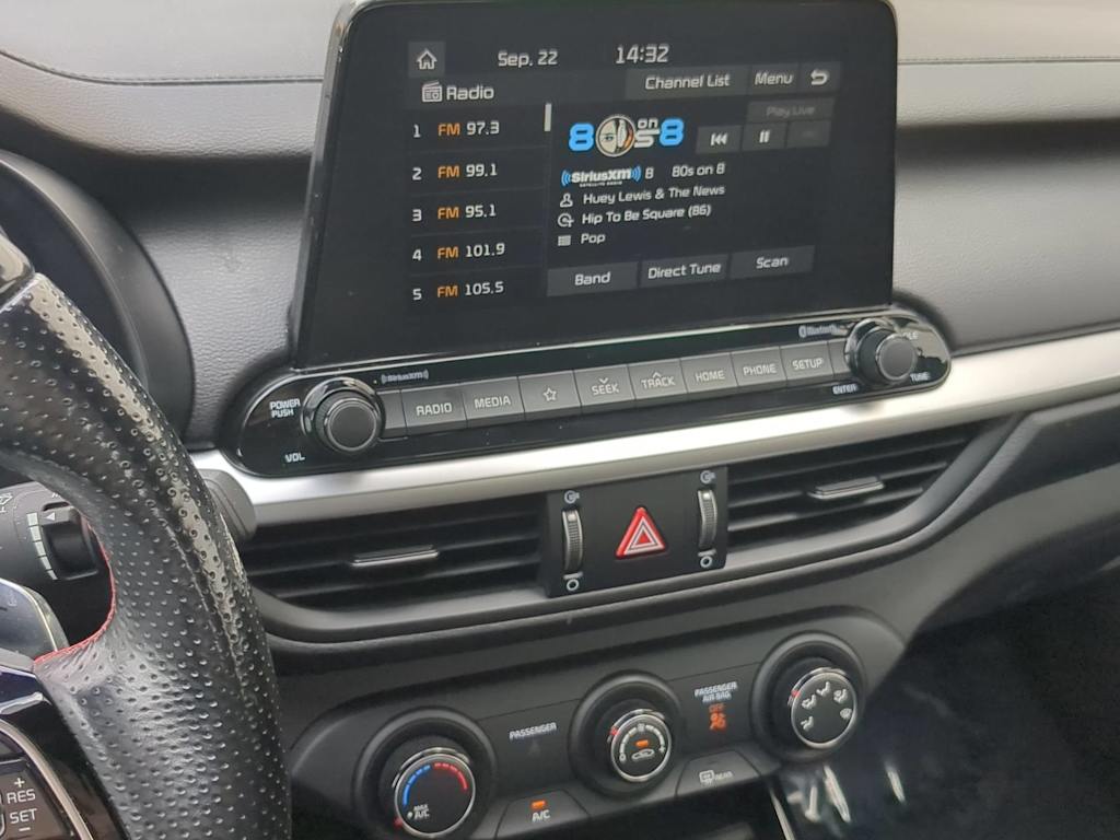 Thumbnail: 2021 Kia Forte - 14