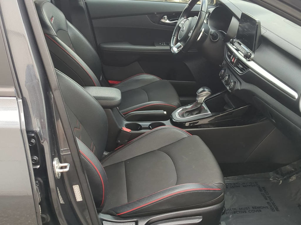 Thumbnail: 2021 Kia Forte - 11