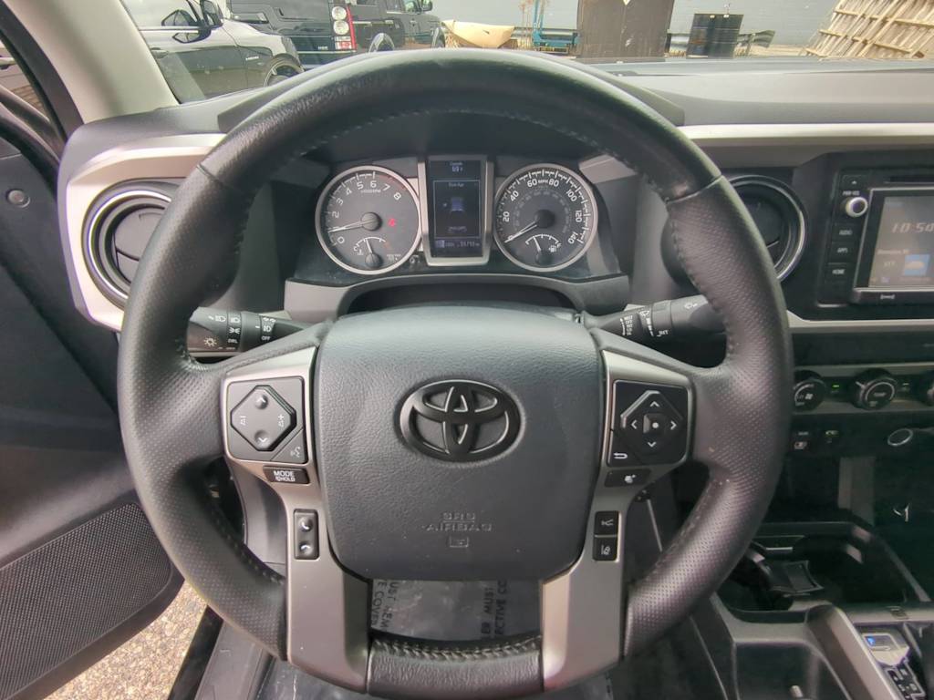 Thumbnail: 2019 Toyota Tacoma - 13