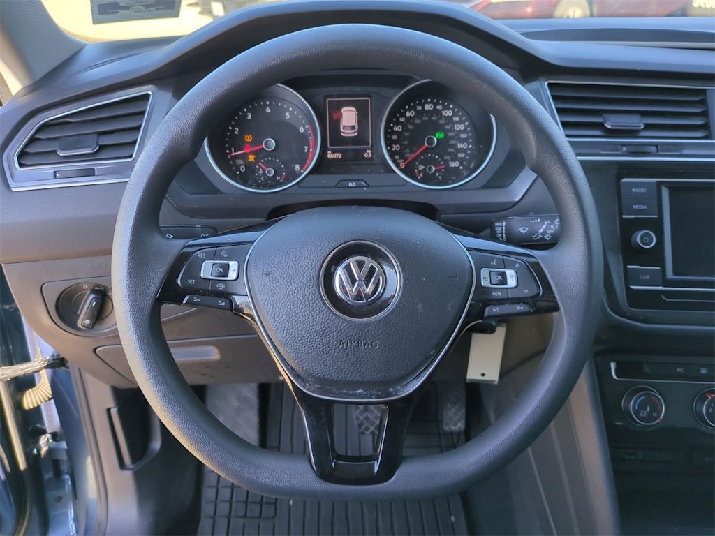 2019 Volkswagen Tiguan S 13