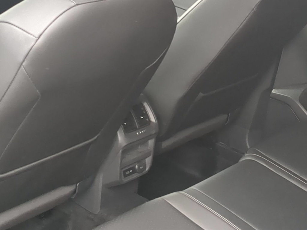 Thumbnail: 2019 Volkswagen Tiguan - 25