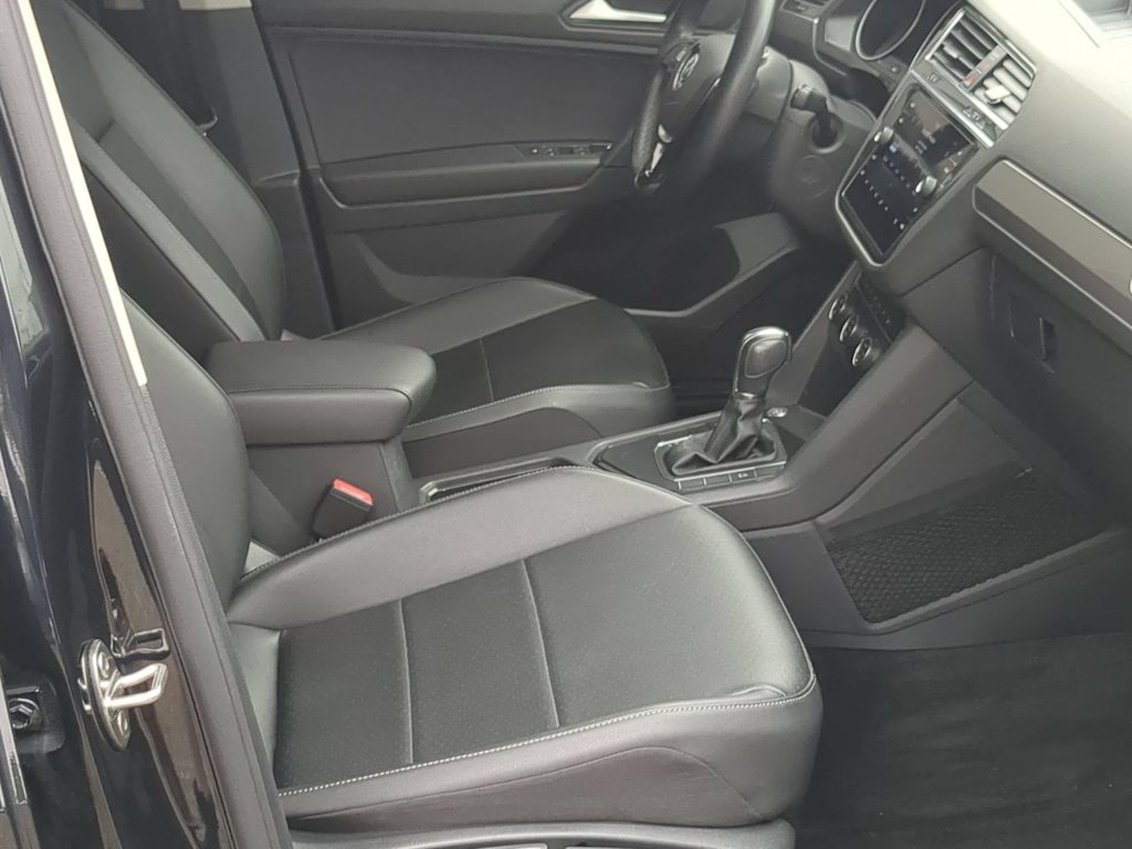 Thumbnail: 2019 Volkswagen Tiguan - 27