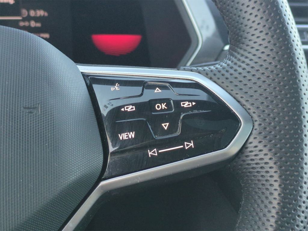 Thumbnail: 2022 Volkswagen Tiguan - 30