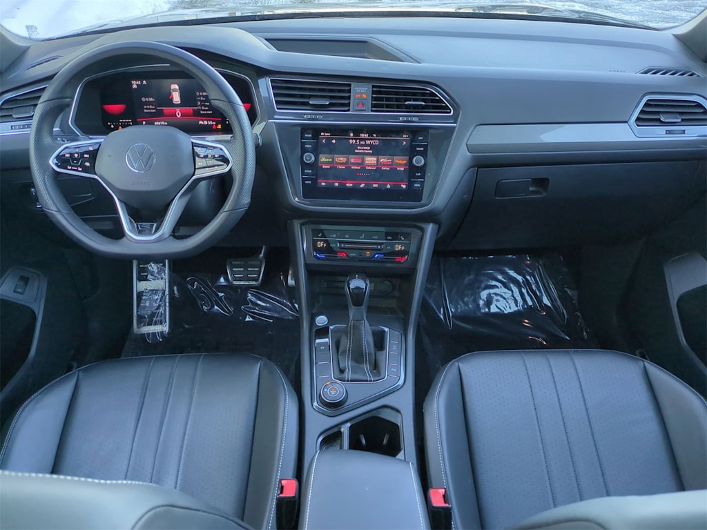 Thumbnail: 2022 Volkswagen Tiguan - 9