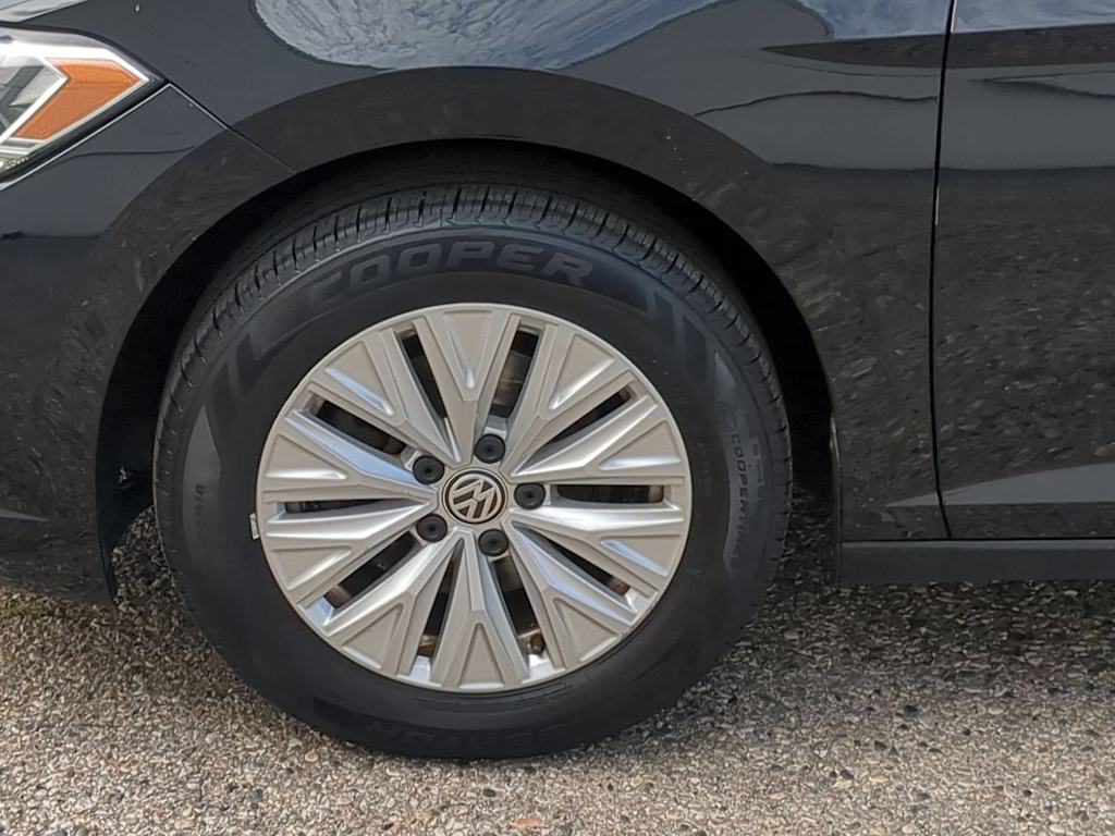 Thumbnail: 2019 Volkswagen Jetta - 8