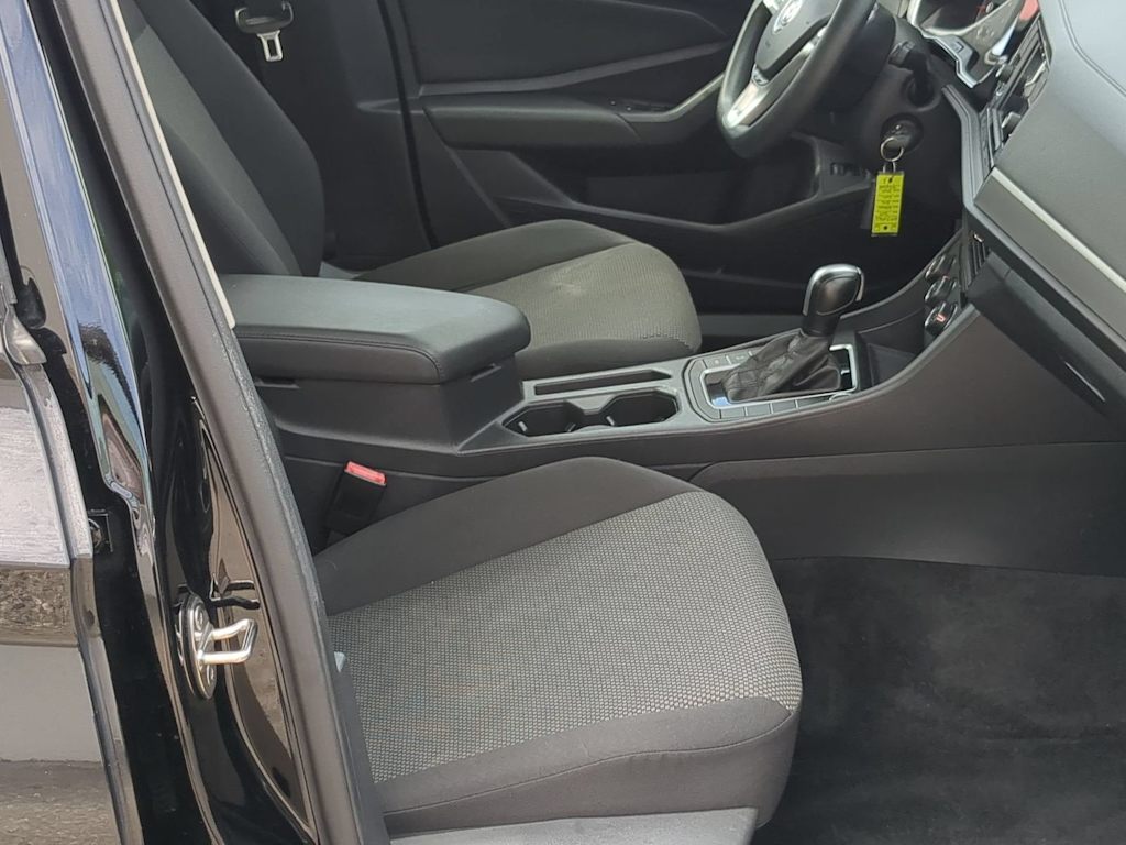 Thumbnail: 2019 Volkswagen Jetta - 27
