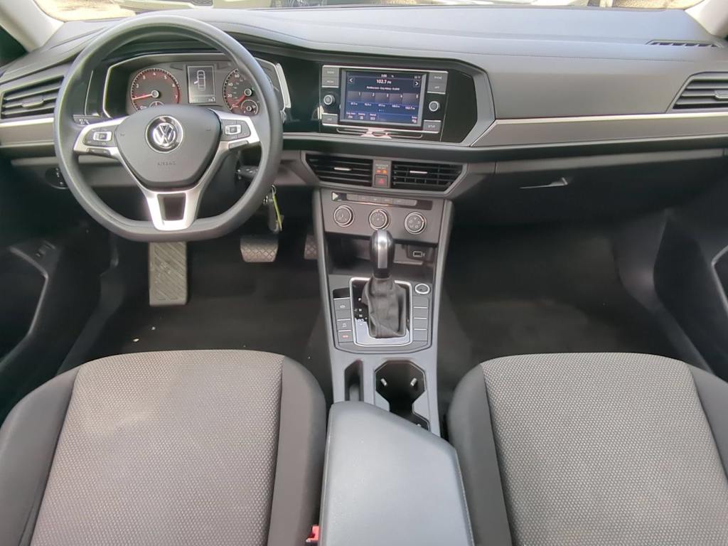 Thumbnail: 2019 Volkswagen Jetta - 9