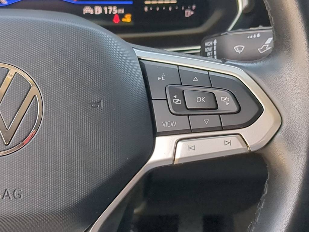 Thumbnail: 2022 Volkswagen Jetta - 28