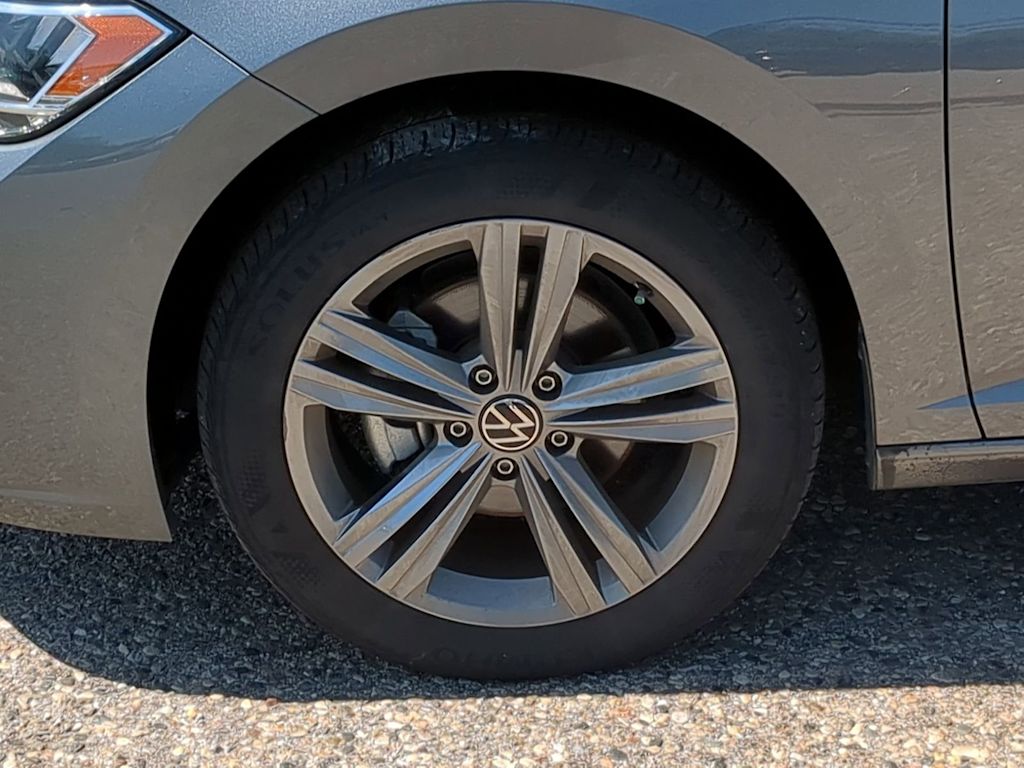 Thumbnail: 2022 Volkswagen Jetta - 8
