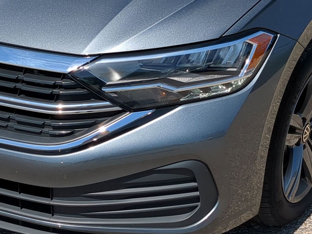 Thumbnail: 2022 Volkswagen Jetta - 22