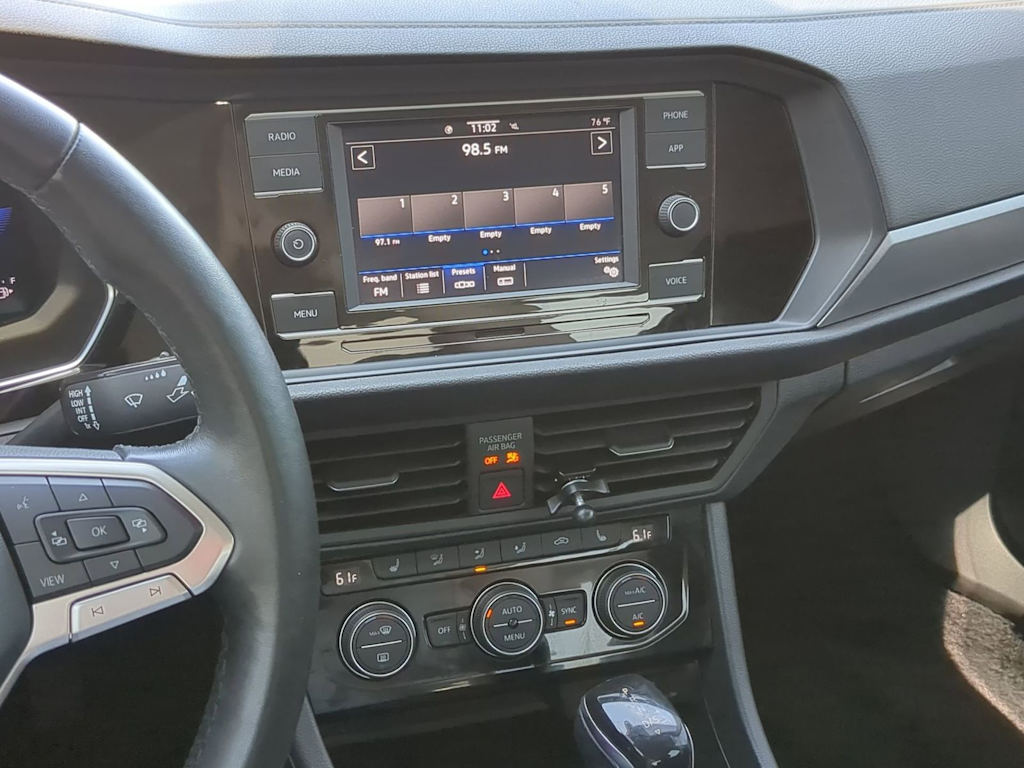 Thumbnail: 2022 Volkswagen Jetta - 14