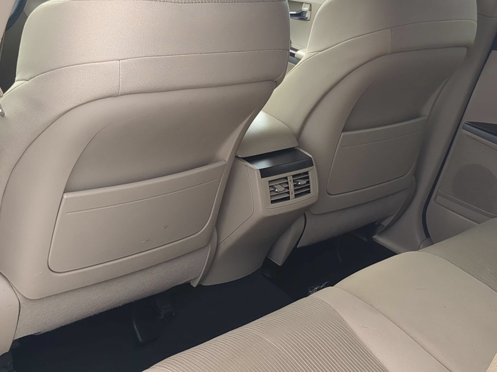 Thumbnail: 2013 Toyota Venza - 25