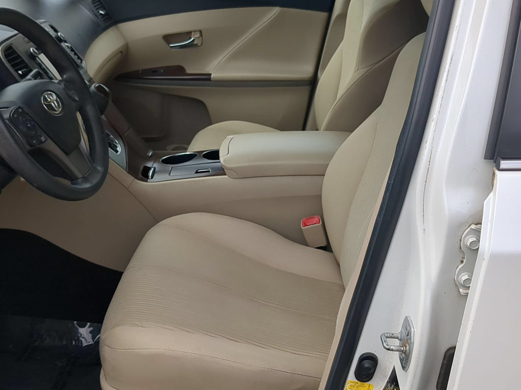Thumbnail: 2013 Toyota Venza - 10