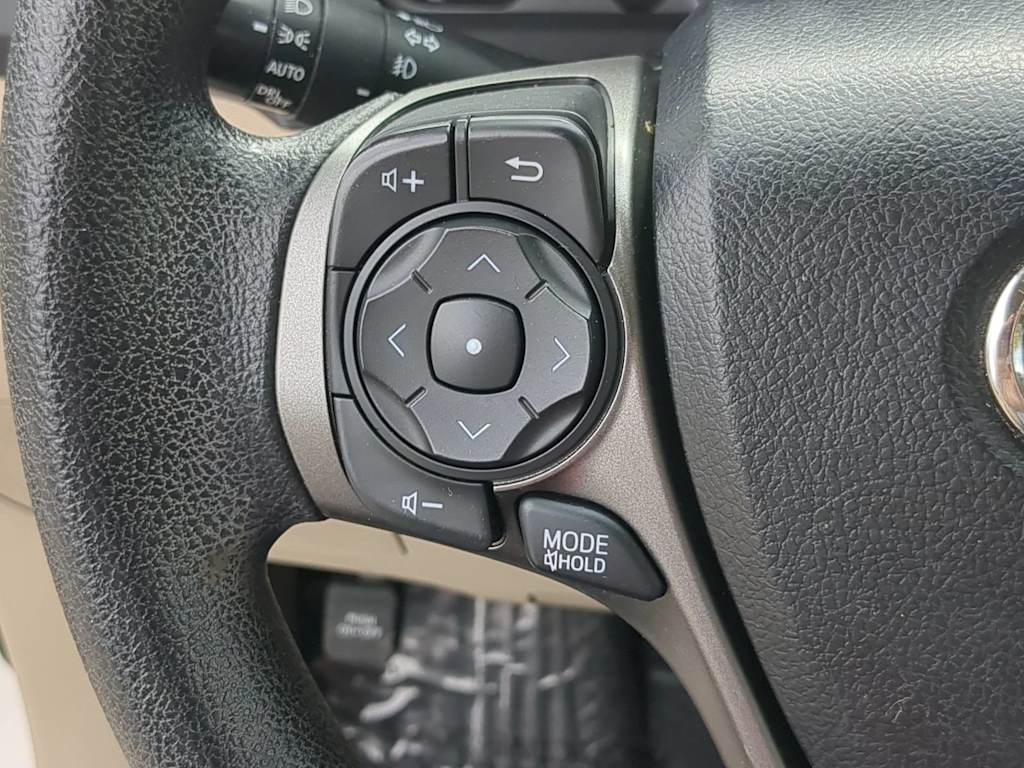 Thumbnail: 2013 Toyota Venza - 27