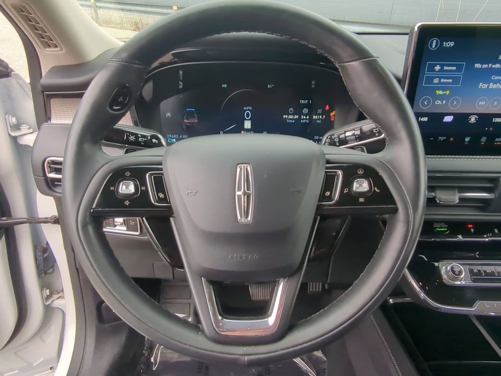 Thumbnail: 2023 Lincoln Corsair - 13