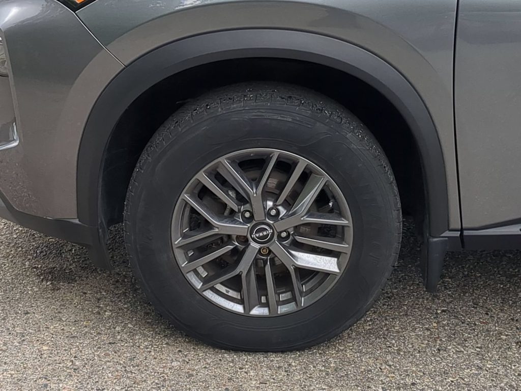 Thumbnail: 2023 Nissan Rogue - 4