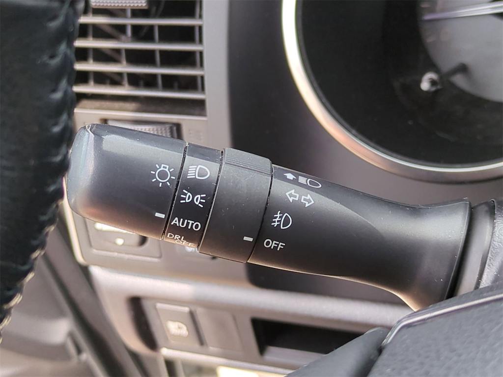 Thumbnail: 2019 Toyota Sequoia - 15