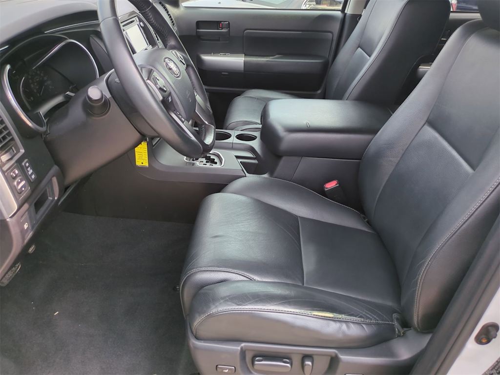 Thumbnail: 2019 Toyota Sequoia - 10