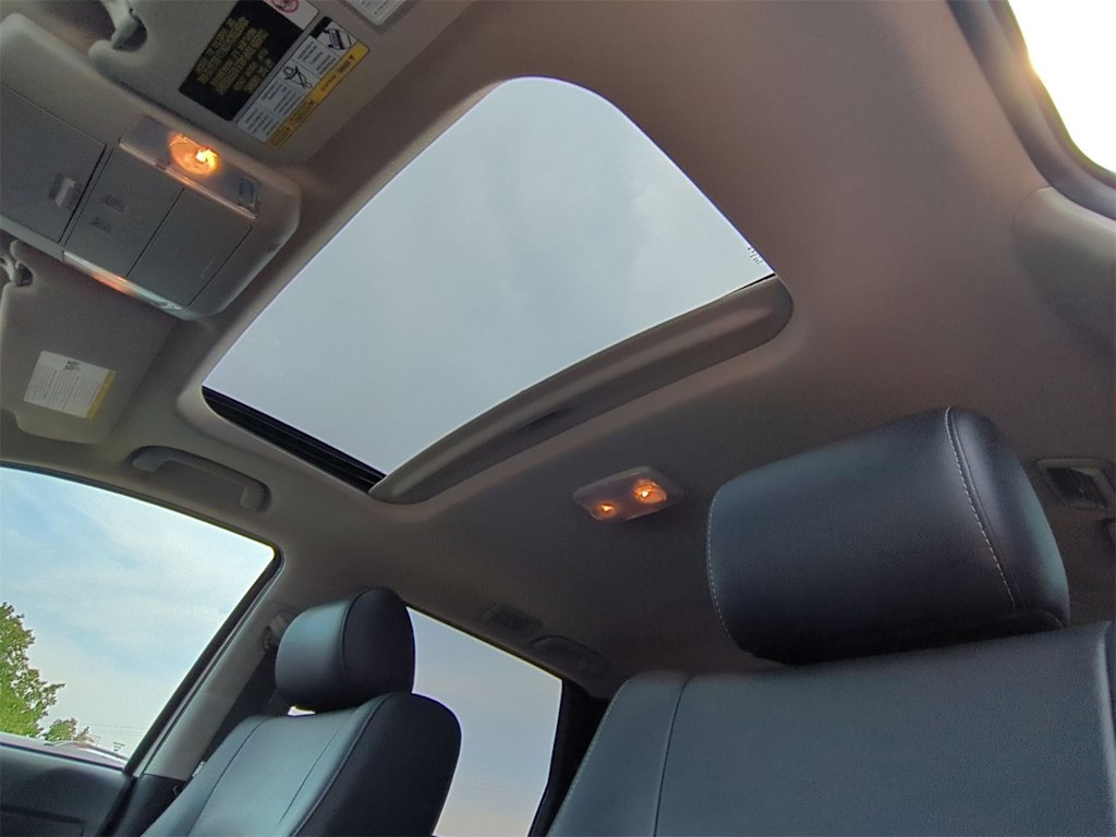 Thumbnail: 2019 Toyota Sequoia - 23