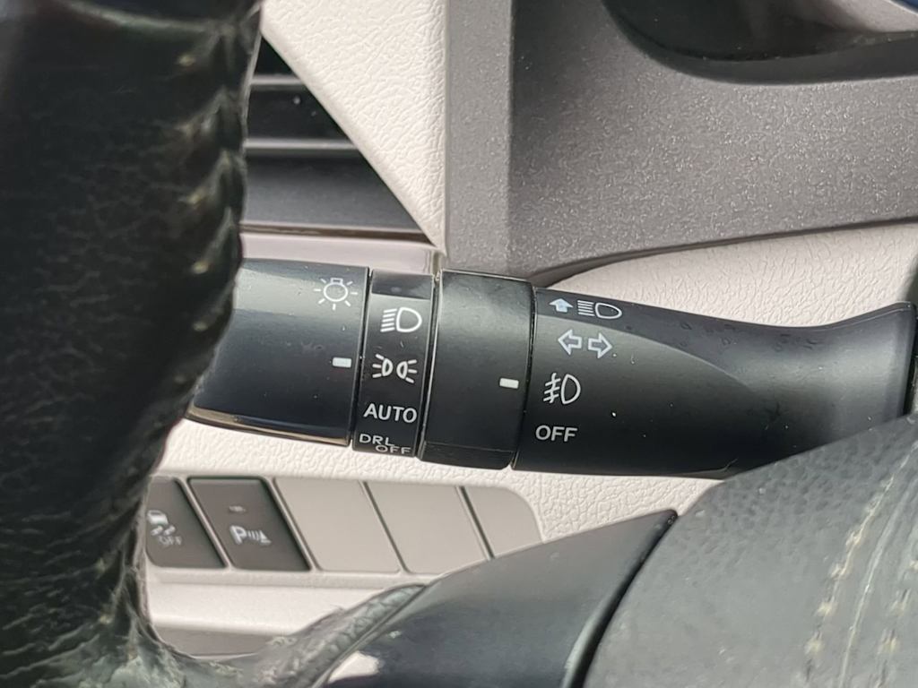 Thumbnail: 2020 Toyota Sienna - 28