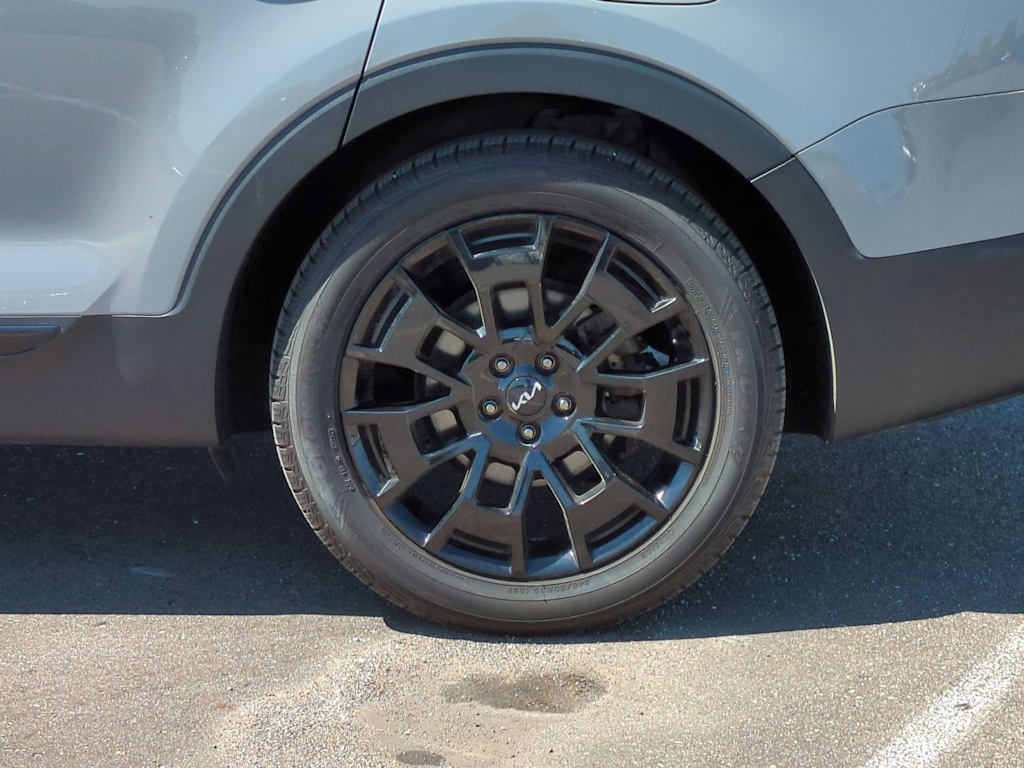 Thumbnail: 2022 Kia Telluride - 8