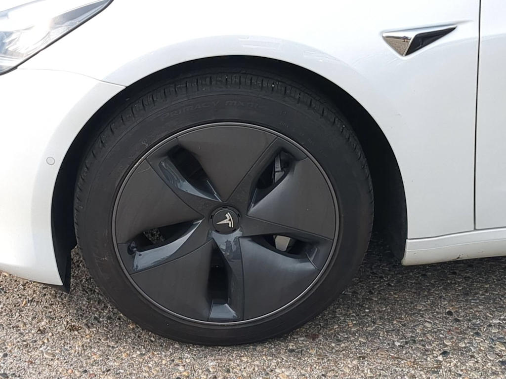 Thumbnail: 2020 Tesla Model 3 - 8