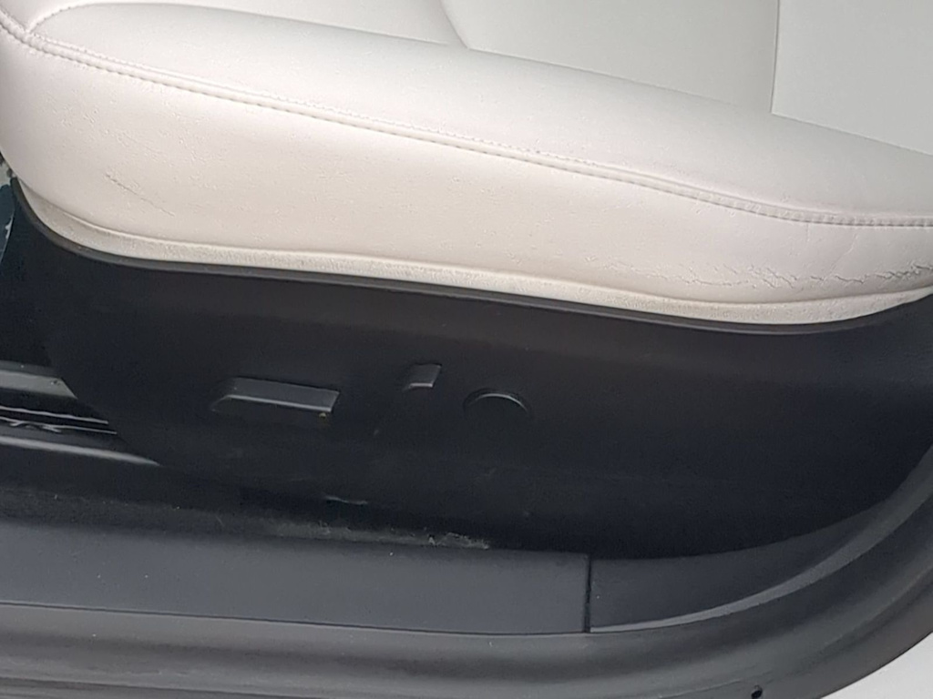 Thumbnail: 2020 Tesla Model 3 - 21