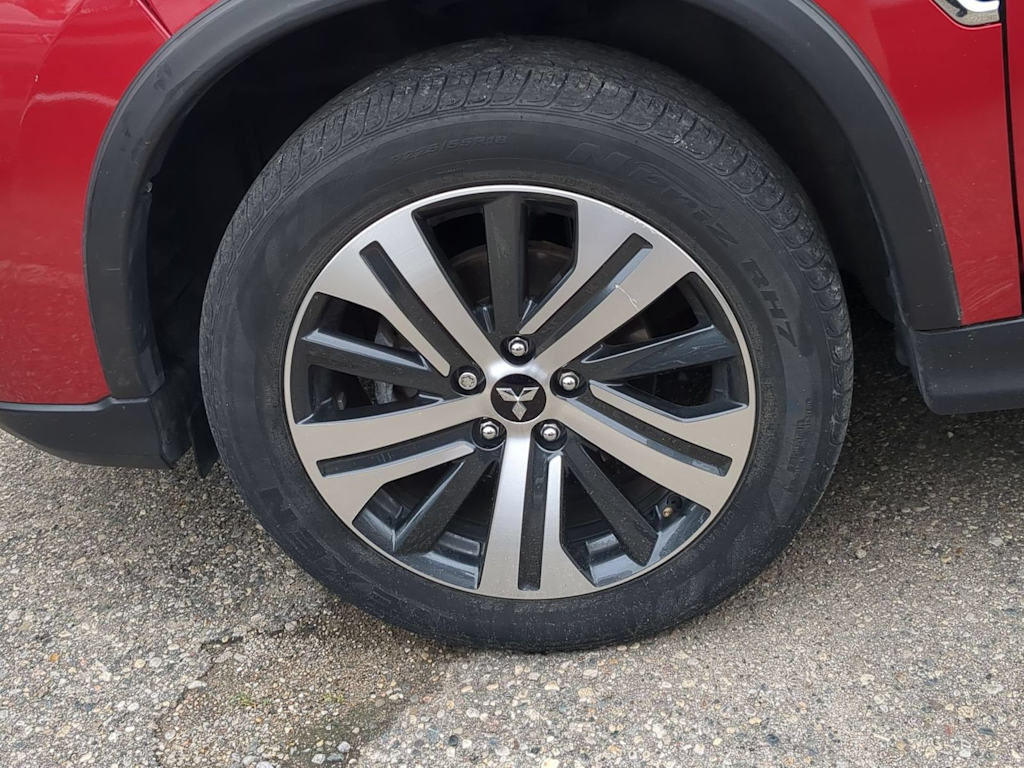 Thumbnail: 2023 Mitsubishi Outlander Sport - 8