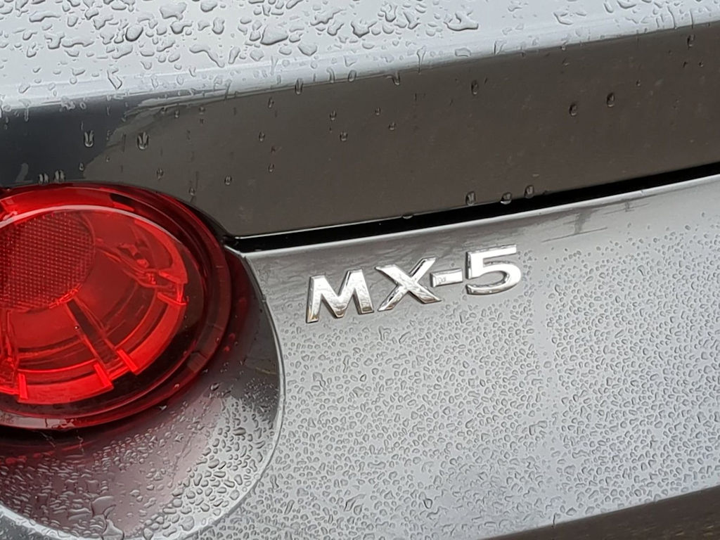 Thumbnail: 2021 Mazda MX-5 Miata - 21