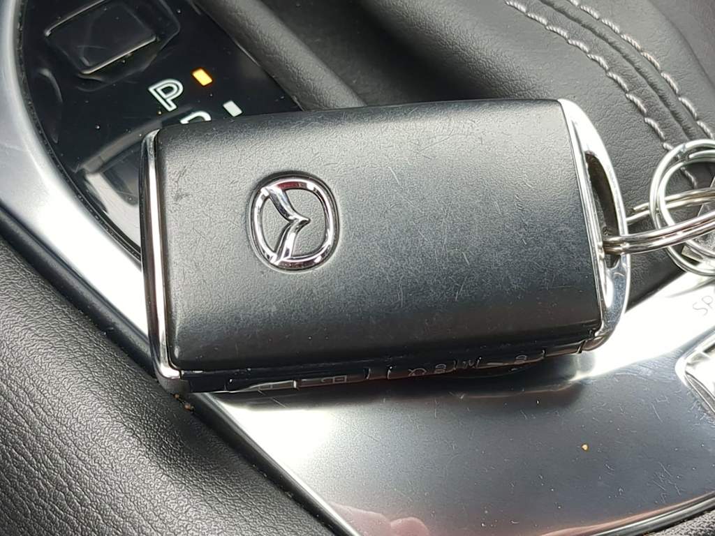 Thumbnail: 2021 Mazda MX-5 Miata - 30