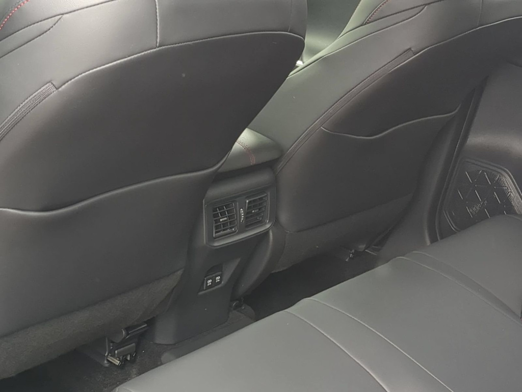 Thumbnail: 2021 Toyota RAV4 - 26