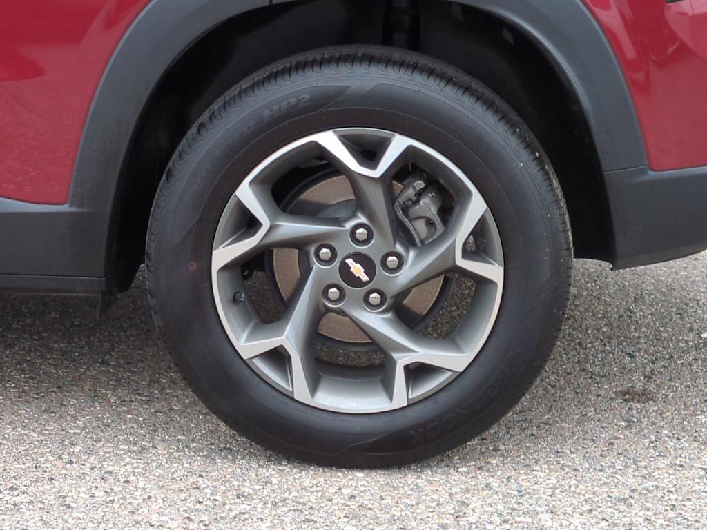 Thumbnail: 2025 Chevrolet Trax - 8