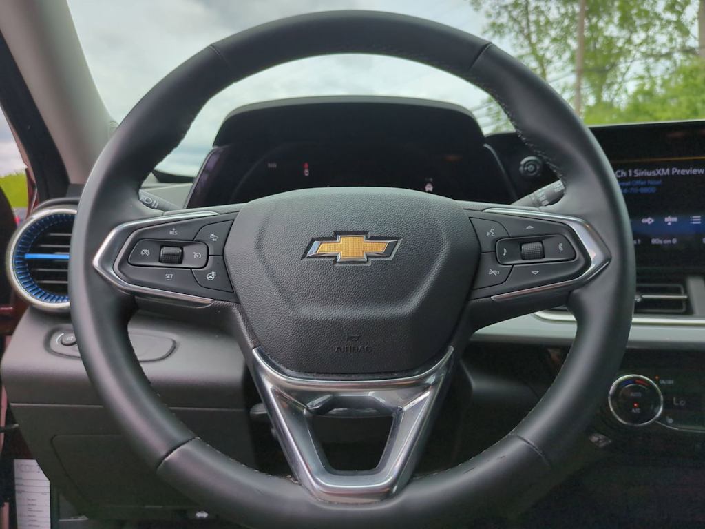 Thumbnail: 2025 Chevrolet Trax - 13