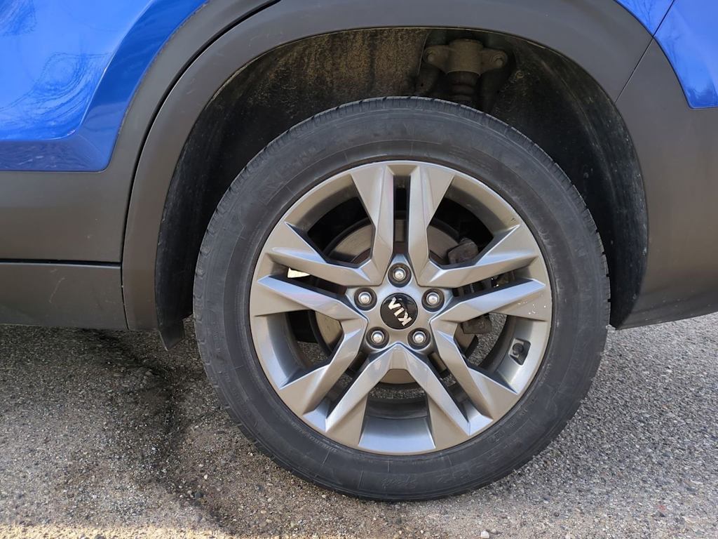 2021 Kia Seltos LX 8