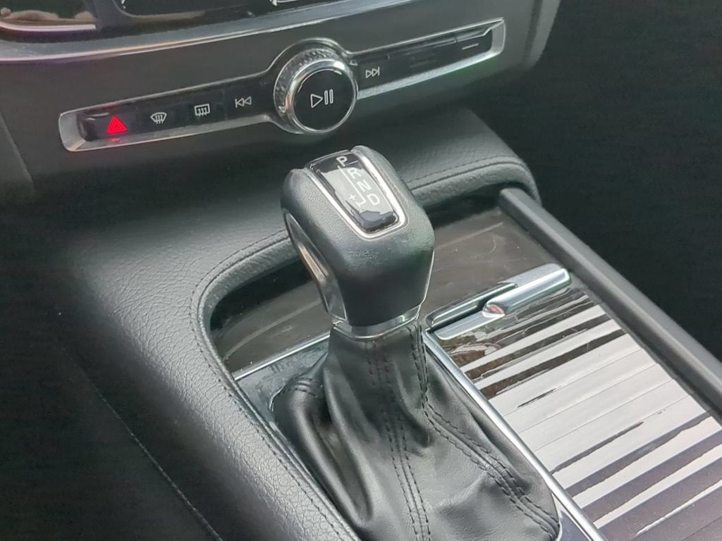 Thumbnail: 2018 Volvo S90 - 31
